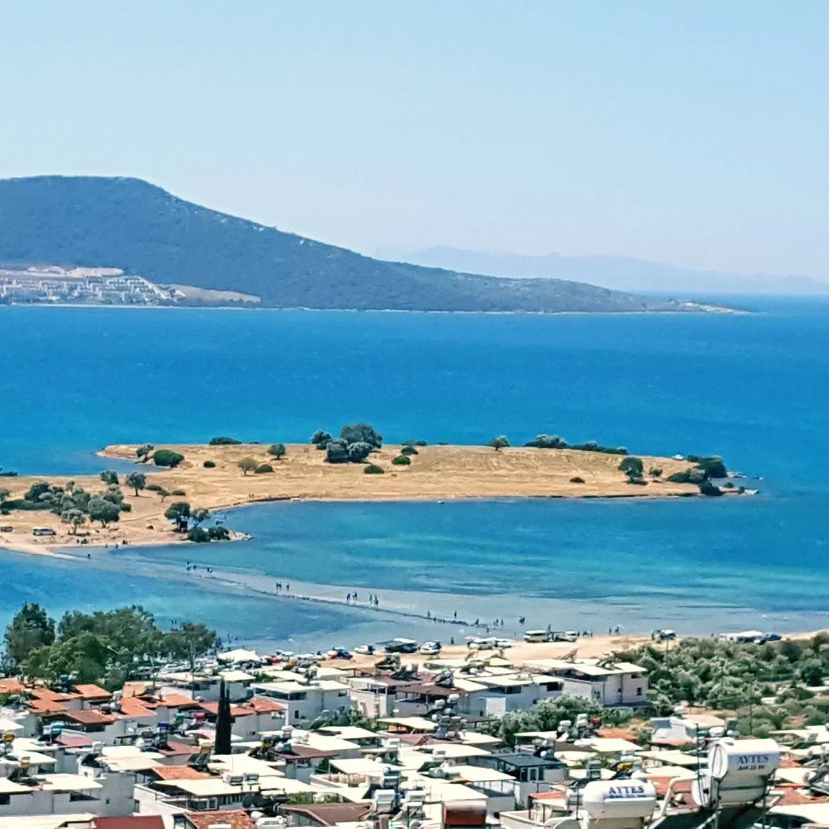 Ege'nin huzurlu koyu Akbük deniz ve doğa manzarası