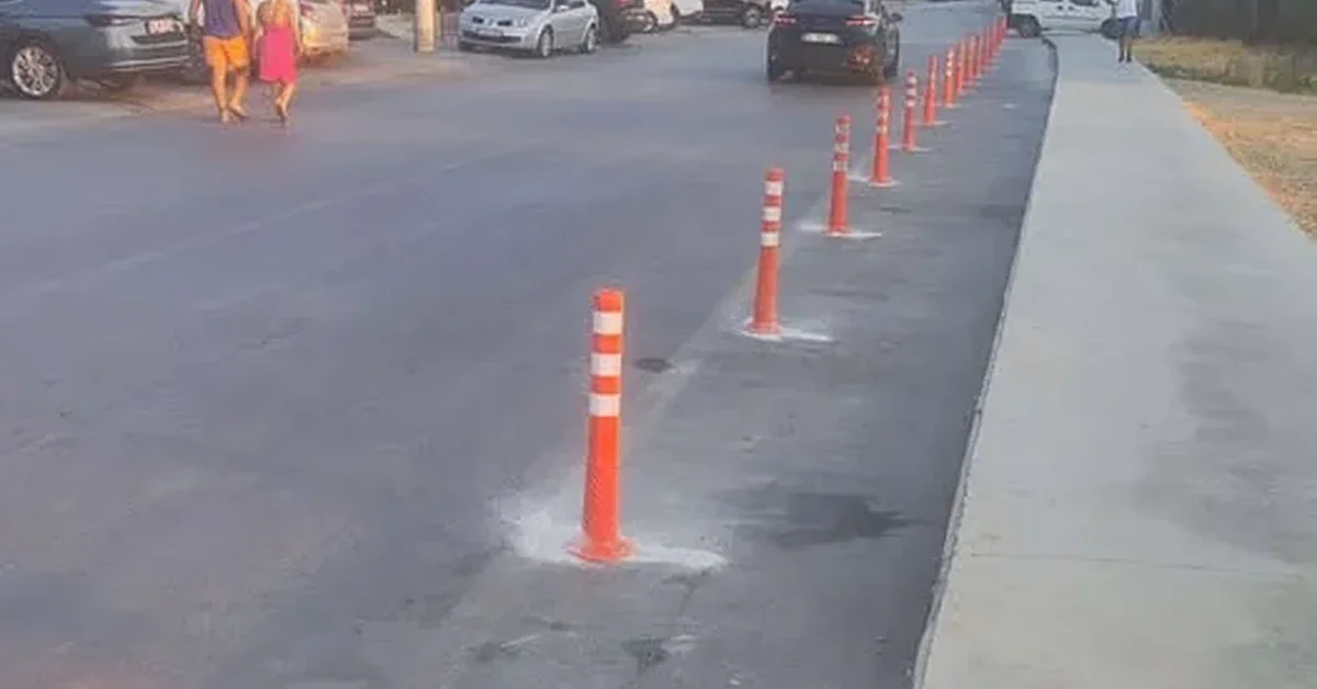 Akbük merkezinde yaşanan otopark sorunu ve trafik sıkışıklığı