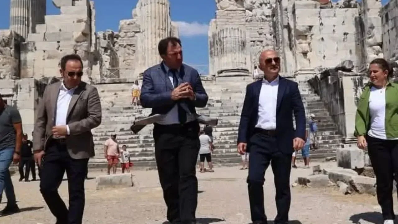 Aydın Valisi Dr. Osman Varol Didim Apollon Tapınağı ve Akbük ziyareti incelemesi