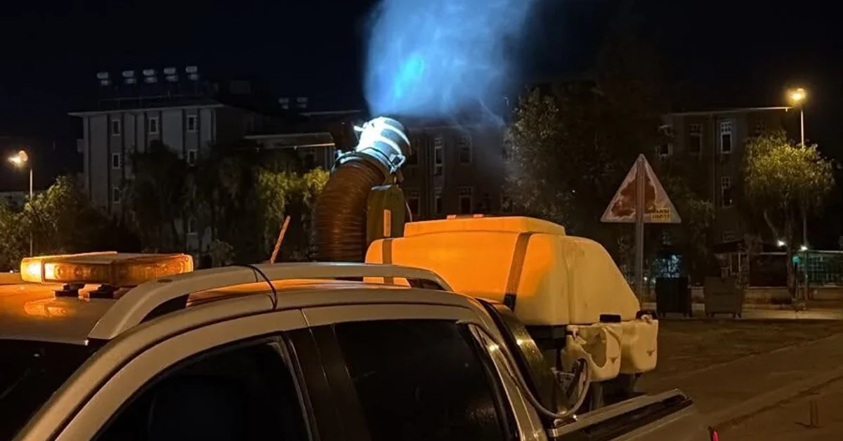 Didim ve Akbük'te Didim Belediyesi haşere ile mücadele ve ilaçlama çalışması.